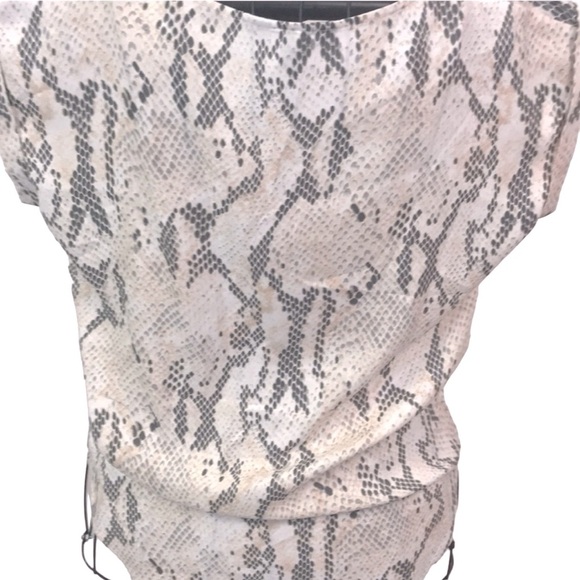 Express Snake Print Blouse - Picture 3 of 4
